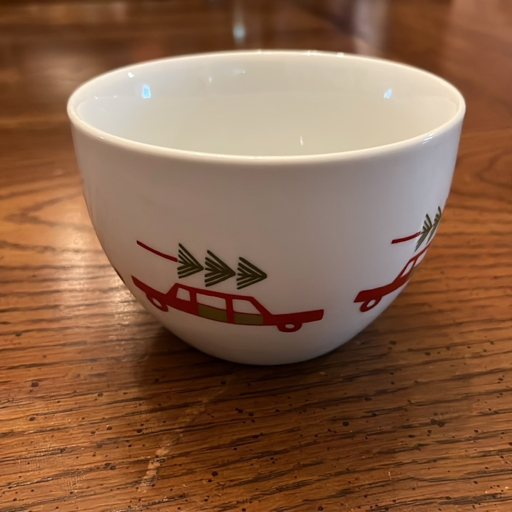 Crate&Barrel‎ holiday nesting bowls - Picture 4 of 16